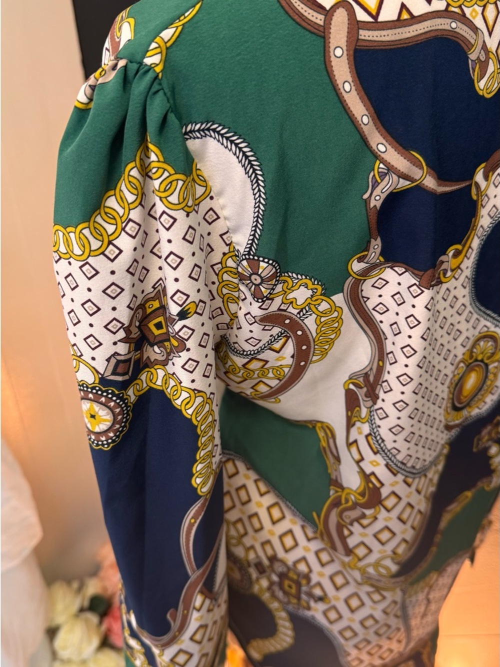 LONESS Equestrian Chain Print Button-Down Puff Sleeve Blouse - Picture 6 of 11